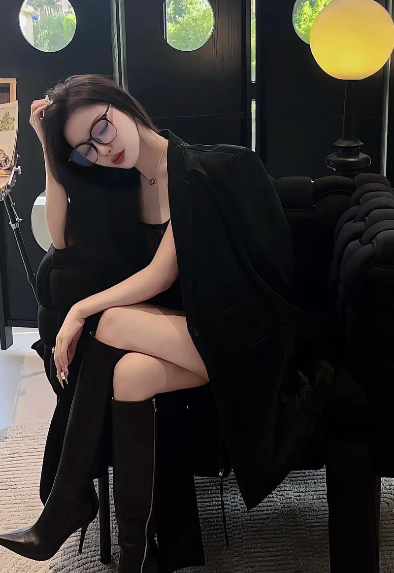 黑色pear官网版app下载截图