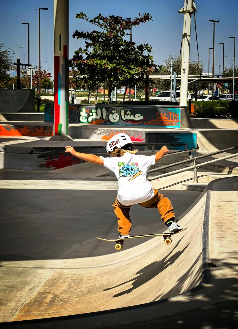 滑板少年下载截图