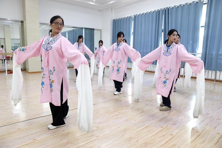 汗学院课程视频截图