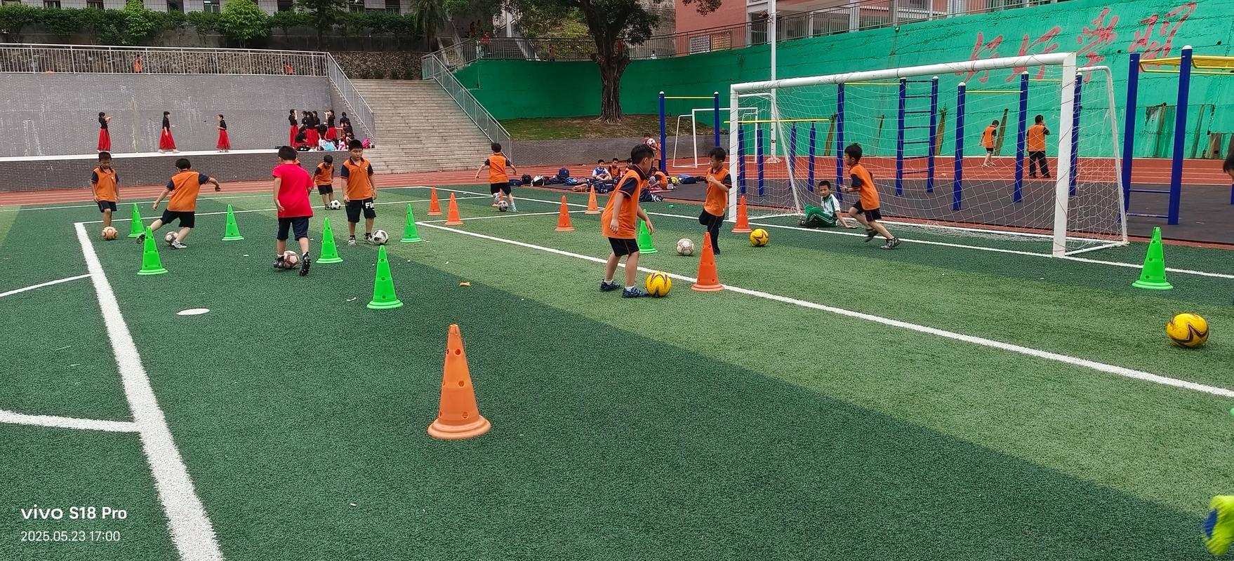 足球教学视频2026截图