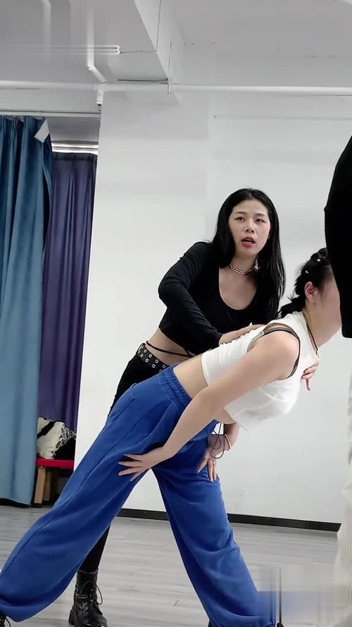 在线视频观看成人2026截图