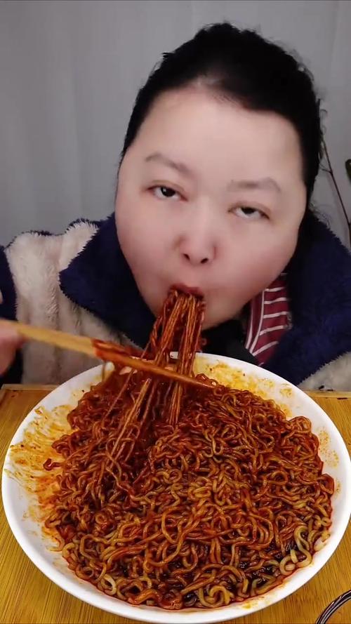 吃火鸡面视频2026