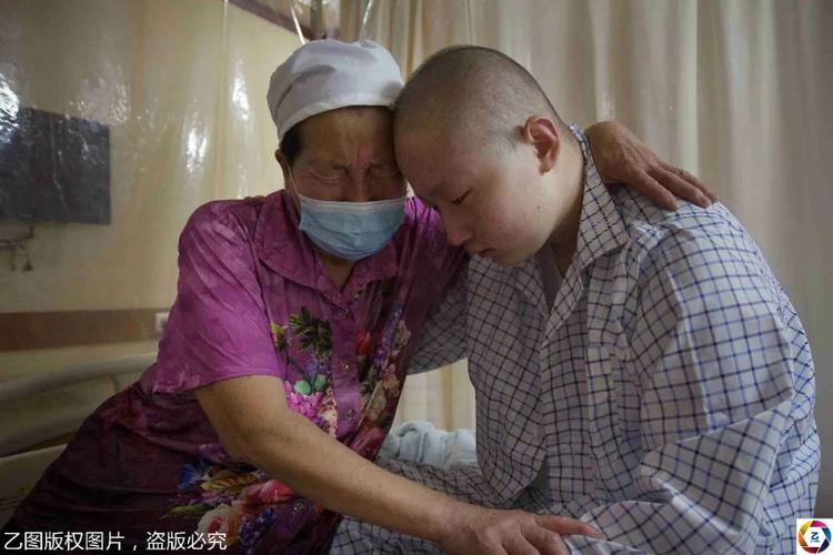 男人吃女人奶奶视频2026