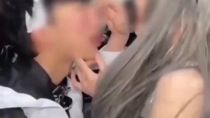 男人搞女人的视频2026