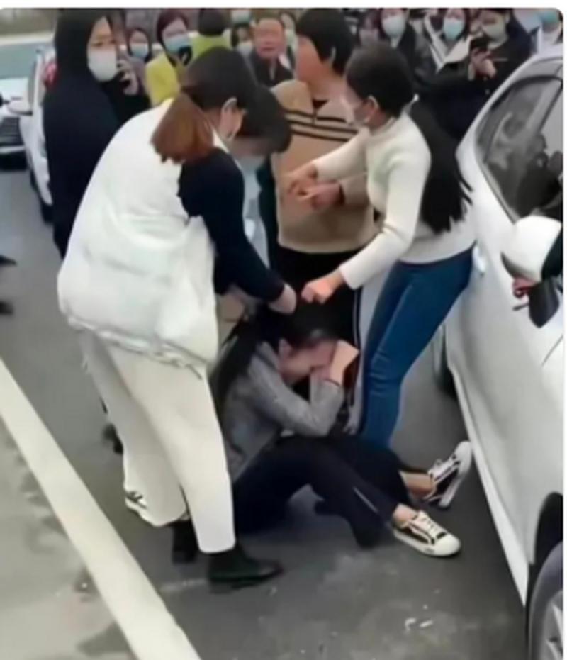 抓小三视频2026