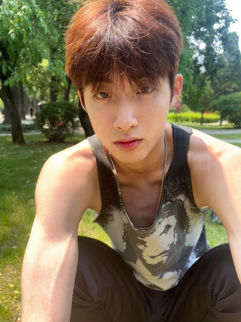 小鲜肉视频2026