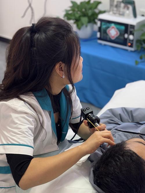 挖耳视频2026